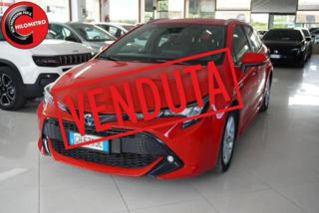 Toyota Corolla Touring 1.8 Hybrid Business Tech 