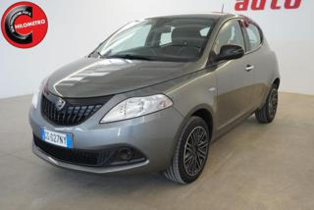 Lancia Ypsilon 1.0 Firefly 5 Porte S&s Hybrid Oro 