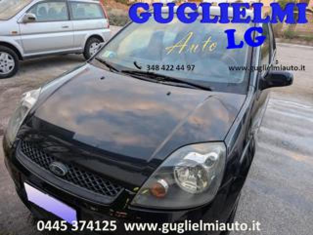 Ford Fiesta 1.4 16v 5p. Ghia 