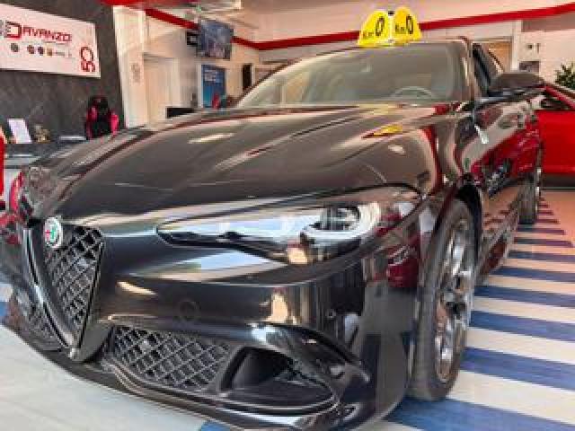 Alfa Romeo Giulia 2.9 V6 Bi-Turbo At8 Quadrifoglio 