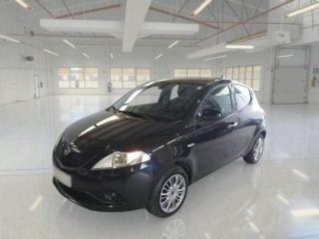 Lancia Ypsilon 1.0 Firefly 5 Porte S&s Hybrid Ecochic Gold 