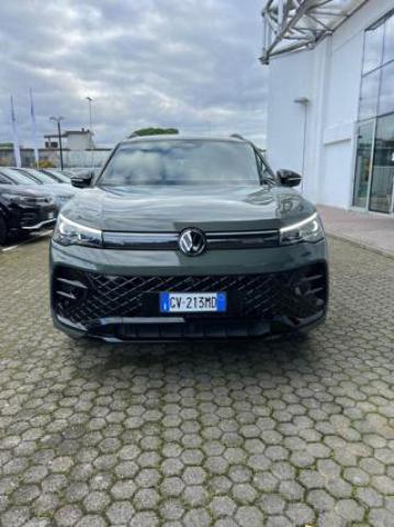 Volkswagen Tiguan 2.0 Tdi 150 Cv Scr Dsg R-Line Fari Matrix 