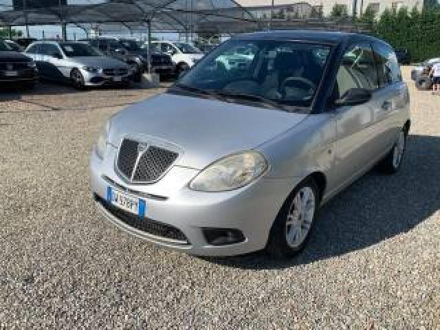 Lancia Ypsilon 1.2 Argento 