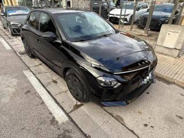 Lancia Ypsilon Hybrid E-Dct  