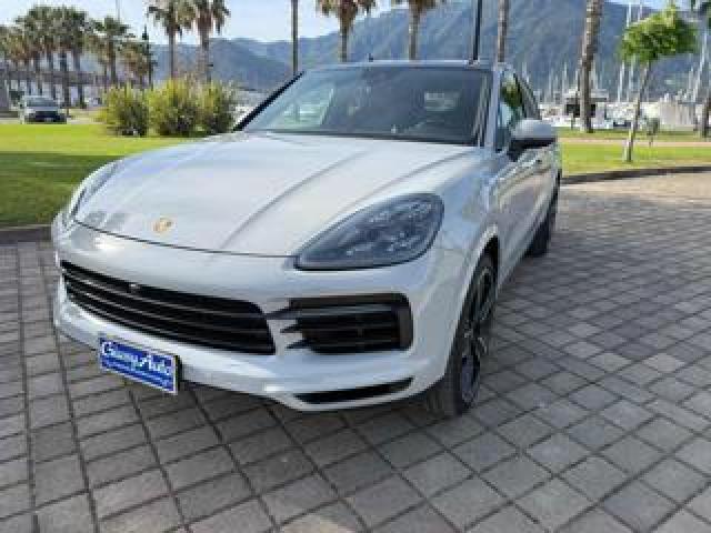 Porsche Cayenne Coupé 3.0 V6 E-Hybrid 