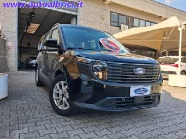 Ford Tourneo Courier 1.0 Ecoboost Titanium 