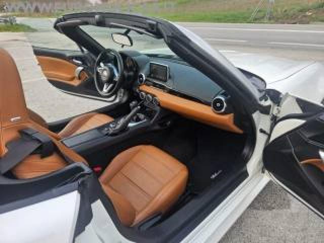 Fiat 124 Spider Turbo Lusso 