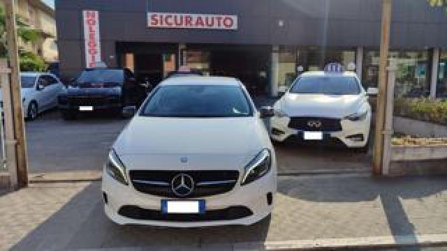 Mercedes Benz A 200 D Automatic 4matic Premium navixenoncamera 