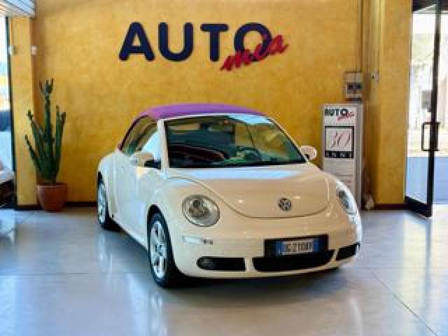 Volkswagen New Beetle 1.6 Cabrio 