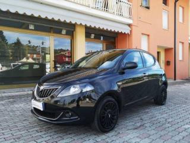 Lancia Ypsilon 1.2 69 Cv 5 Porte Gpl Gold 