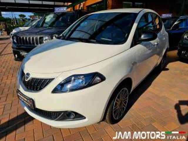 Lancia Ypsilon 1.0 Firefly 5 Porte S&s Hybrid Gold-Solo 12000km 