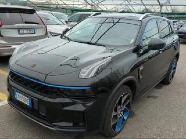 Lynk & Co 01 Phev 