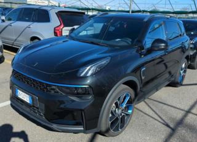 Lynk & Co 01 Phev 