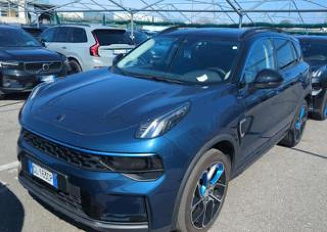 Lynk & Co 01 Phev 