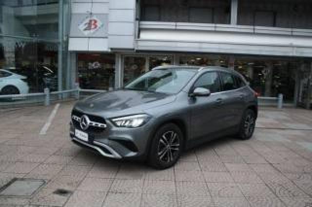 Mercedes Benz Gla 200 D Automatic Business 
