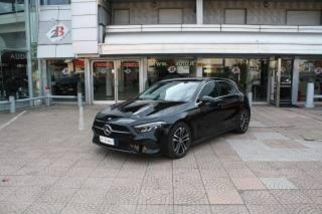 Mercedes Benz A 180 Automatic Amg Line Premium 