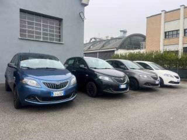 Lancia Ypsilon 1.0 Firefly 5 Porte S&s Hybrid Silver 