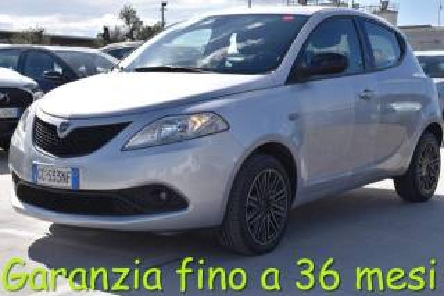Lancia Ypsilon 1.2 69 Cv 5 Porte Gpl Ecochic Gold 