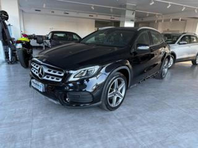 Mercedes Benz Gla 200 D Automatic 4matic Premium Amg 