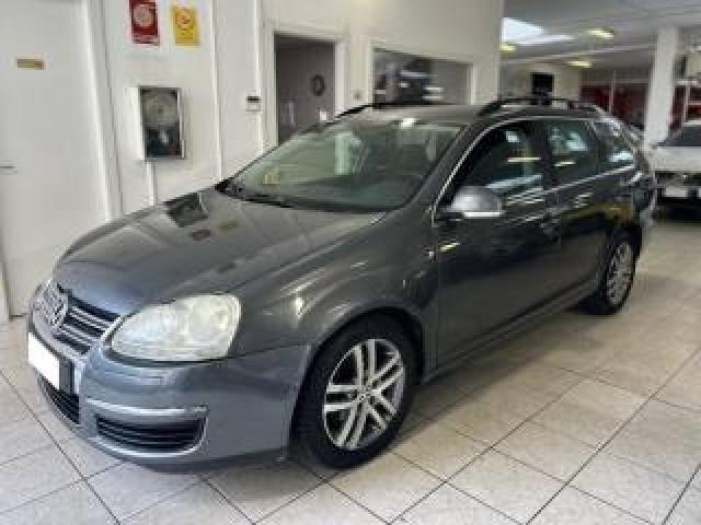 Volkswagen Golf Var. 1.9 Tdi Dpf Comfortline + Gancio Traino 