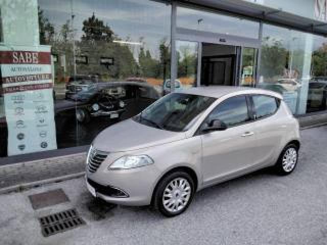 Lancia Ypsilon 1.2 69 Cv 5 Porte Platinum 