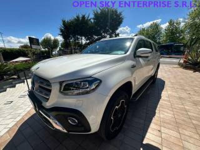 Mercedes Benz