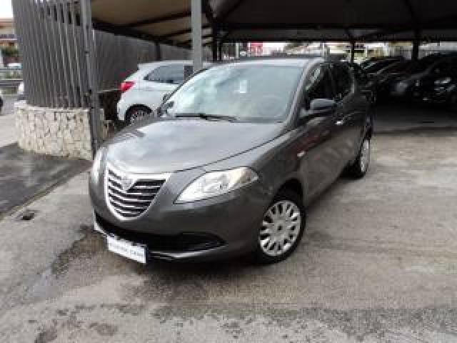 Lancia Ypsilon 1.2 69 Cv 5 Porte Gpl Ecochic Gold 