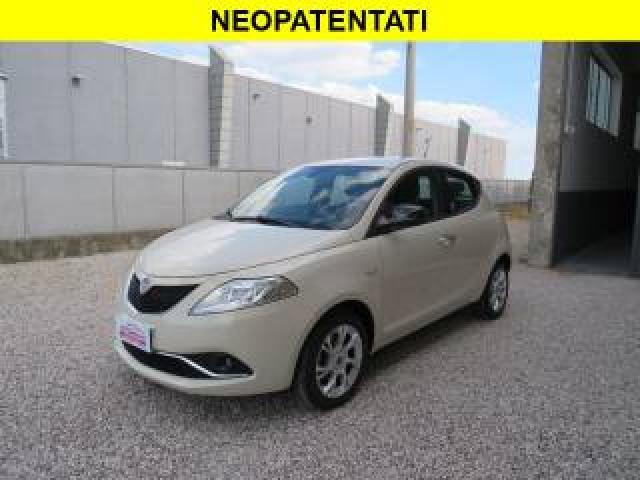 Lancia Ypsilon 1.3 Mjt 16v 95 Cv 5 Porte S&s Gold 