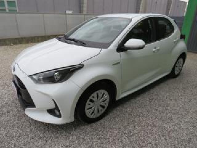 Toyota Yaris 1.5 Hybrid 5p Automatica 