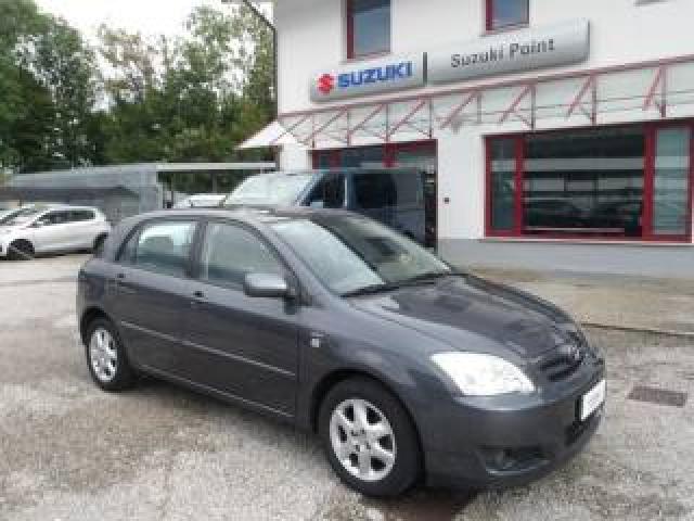 Toyota Corolla 1.4 D-4d Automatica 5p 