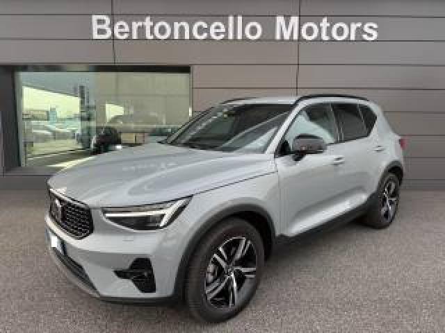 Volvo Xc40 B3 2.0 163cv Aut. Plus Black Edition Winter-Harman 