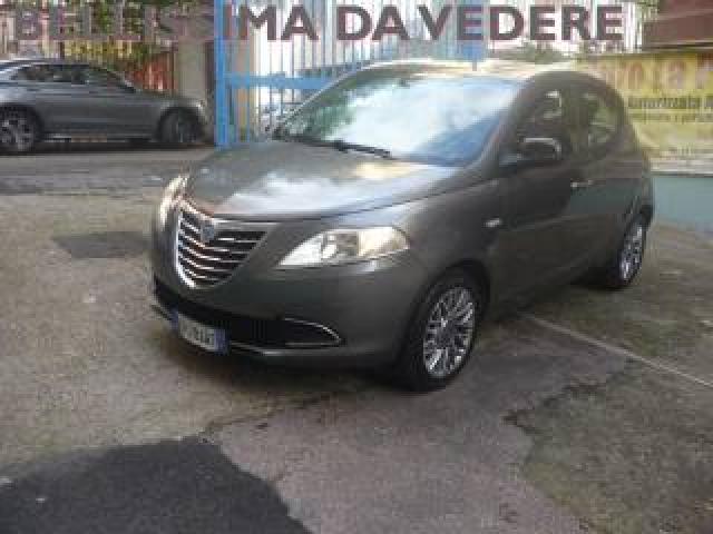 Lancia Ypsilon 1.2 69 Cv 5 Porte S&s Gold 