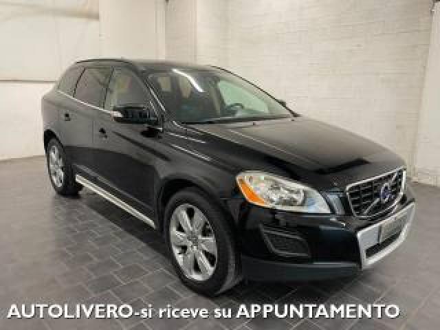 Volvo Xc60 D3 Awd Geartronic Momentum-Unipro 