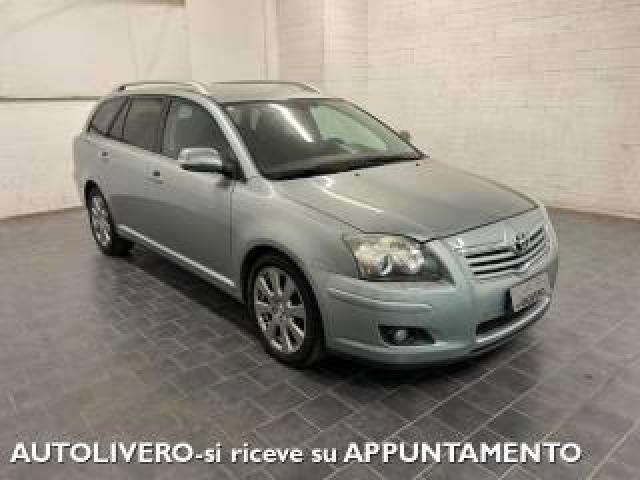 Toyota Avensis 2.2 D-4d 16v 150cv Station Wagon-Xeno-Navi 