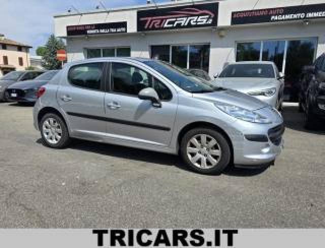 Peugeot 207 1.4 75cv Neopatentati Unico Proprietario Permute 
