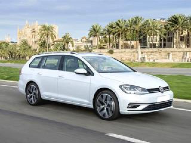 Volkswagen Golf Variant 1.6 Tdi 105 Cv Executive Bluemotion Technology 