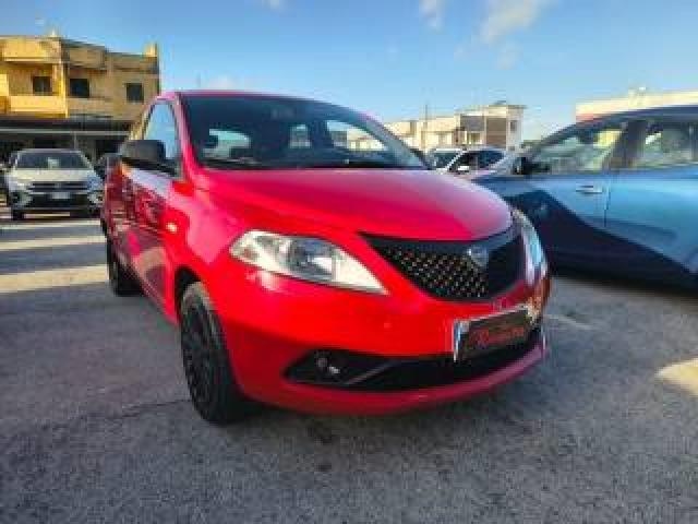 Lancia Ypsilon 1.2 69 Cv 5 Porte S&s Gold 