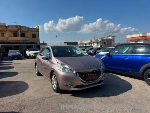 Peugeot 208 1.4 8v Hdi 68cv 5p. Allure 