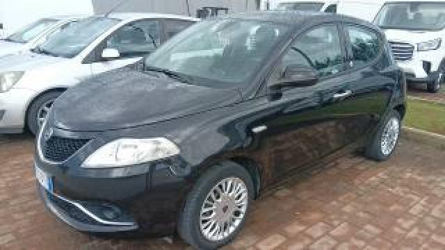 Lancia Ypsilon 1.2 69 Cv 5 Porte Gpl Ecochic Gold 