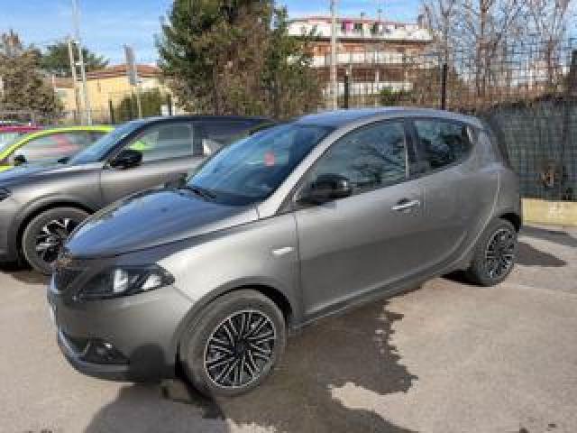 Lancia Ypsilon 1.0 Firefly 5 Porte S&s Hybrid Silver Plus 