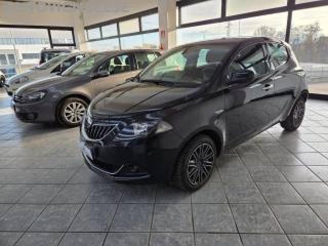 Lancia Ypsilon 1.0 Firefly 5 Porte S&s Hybrid Gold-5 Posti 