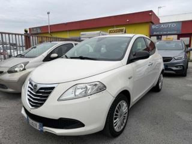 Lancia Ypsilon 1.2 69 Cv 5 Porte Silver 