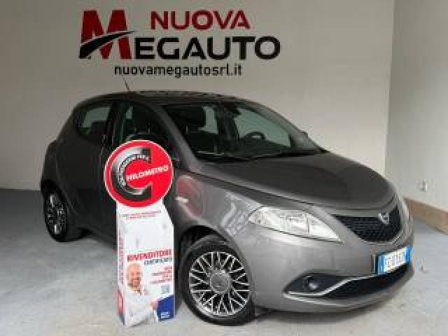 Lancia Ypsilon 1.2 69 Cv 5 Porte Gold 