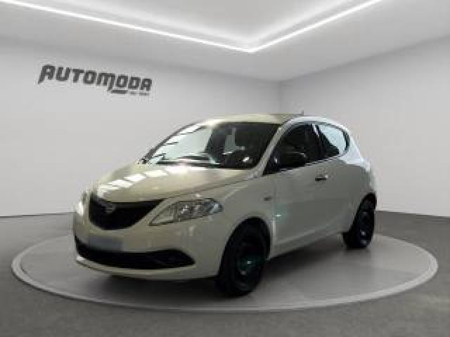 Lancia Ypsilon 1.2 69 Cv  