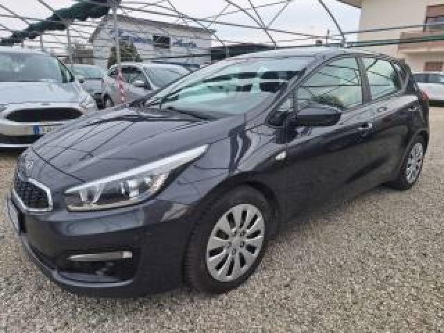 Kia Ceed 1.6 Crdi 110 Cv 5 Porte Active 