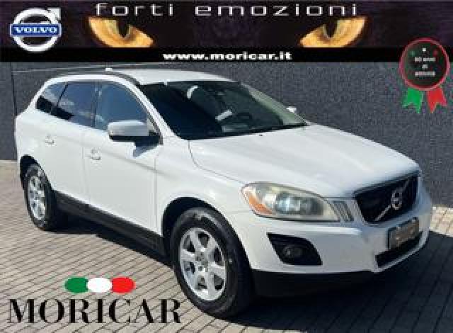 Volvo Xc60 2.4 D 175 Cv Fwd Drive Momentum 