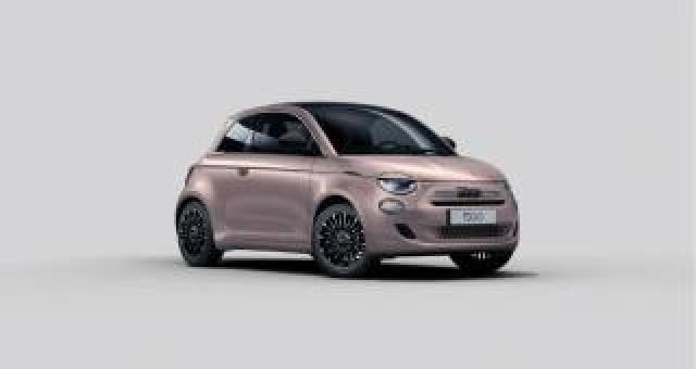 Fiat 500 Berlina Hybrid La Prima 