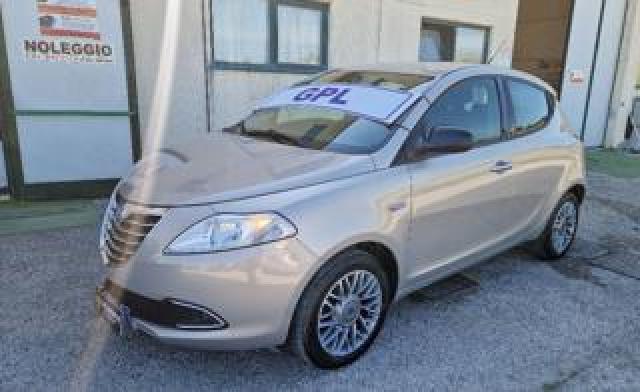 Lancia Ypsilon 1.2 69 Cv 5 Porte Gpl Ecochic Gold 