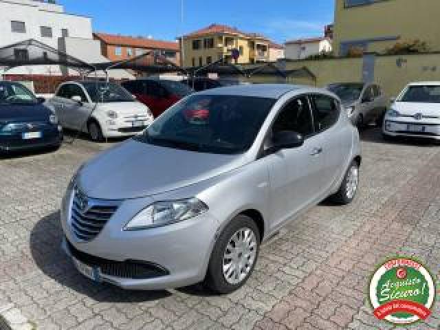 Lancia Ypsilon 1.2 69 Cv 5 Porte Silver 