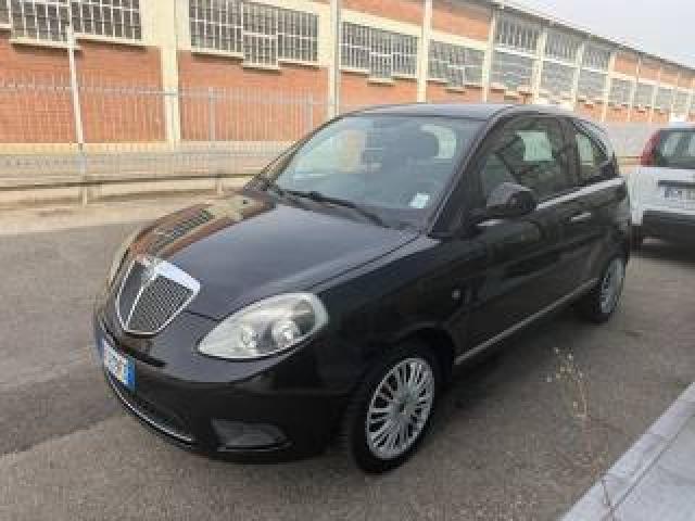 Lancia Ypsilon 1.2 69 Cv 5 Porte S&s Gold 